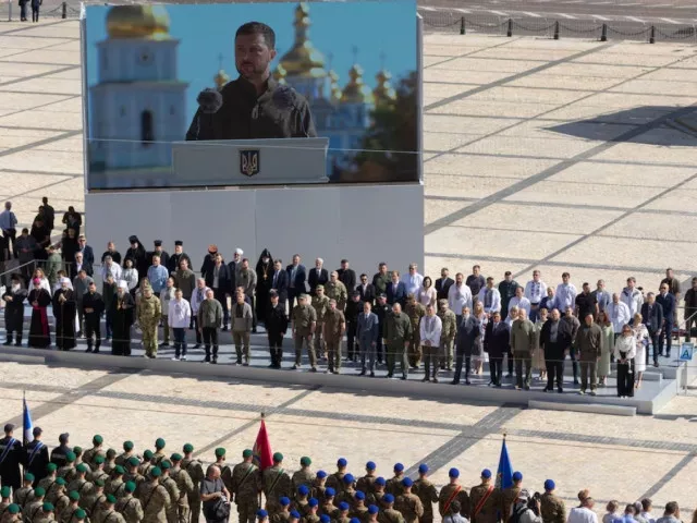 zelenskiy unveils drone calls putin sick old man zelenskiy unveils drone calls putin sick old man